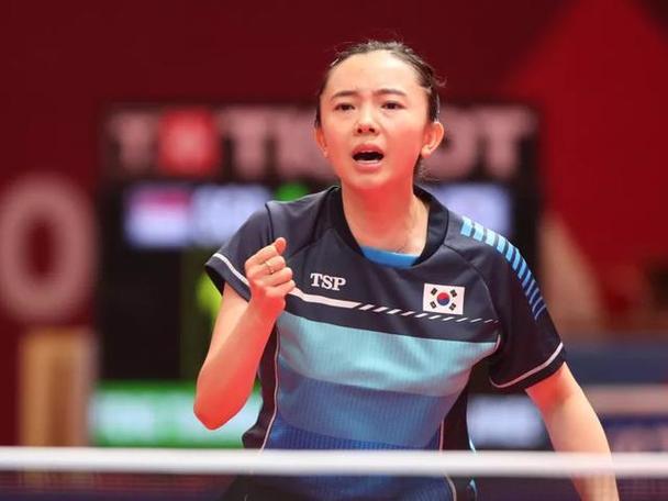 国乒结束成都封训,国乒结束成都封训回京陈梦左手戴戒指了吗